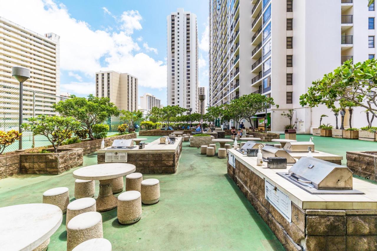 Mountain View Condo Near Beach With Free Parking! 檀香山 外观 照片
