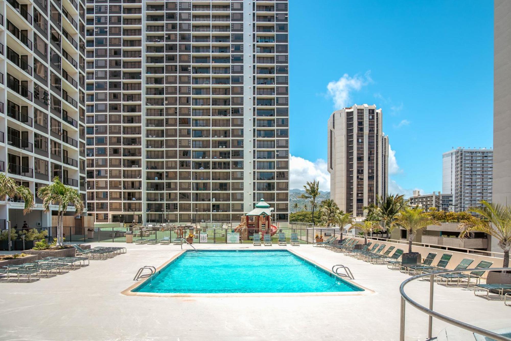 Mountain View Condo Near Beach With Free Parking! 檀香山 外观 照片